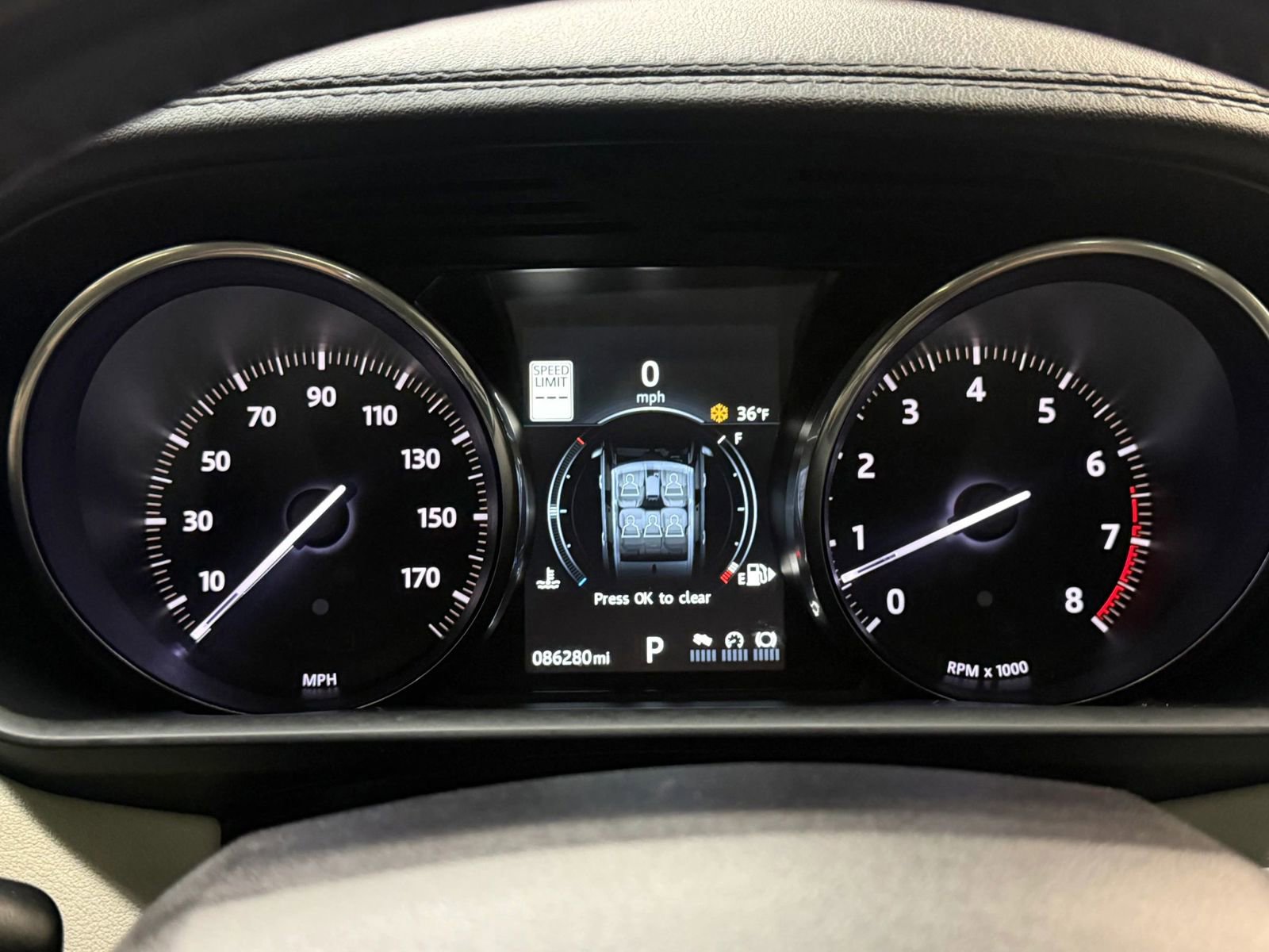 Used 2016 Land Rover Range Rover Sport HSE image 30