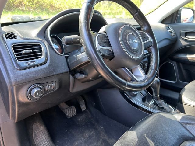 Used 2020 Jeep Compass Limited AWD/4WD image 3