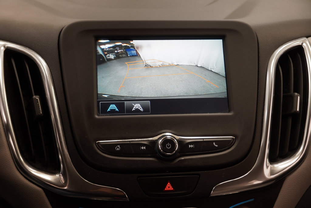 Used 2018 Chevrolet Equinox LT FWD image 25