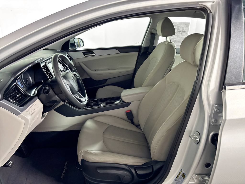 Used 2019 Hyundai Sonata SE FWD image 11