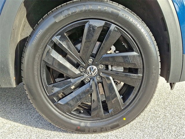 Used 2022 Volkswagen Atlas Cross Sport SE image 11