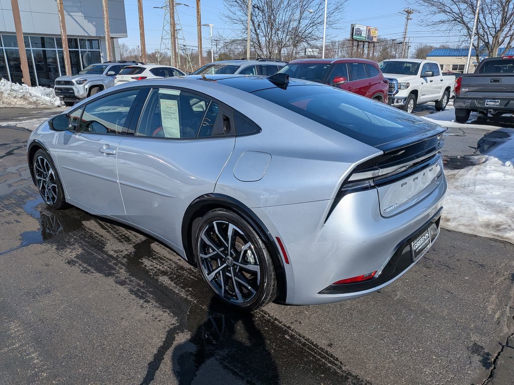 Used 2024 Toyota Prius Prime image 5