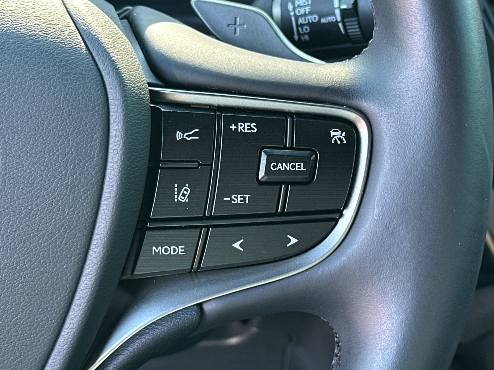 Used 2025 Lexus ES 350 w/ Premium Package image 27