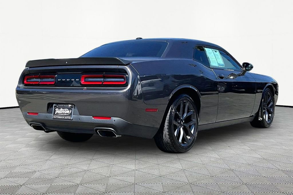 Used 2019 Dodge Challenger R/T w/ Blacktop Package image 2
