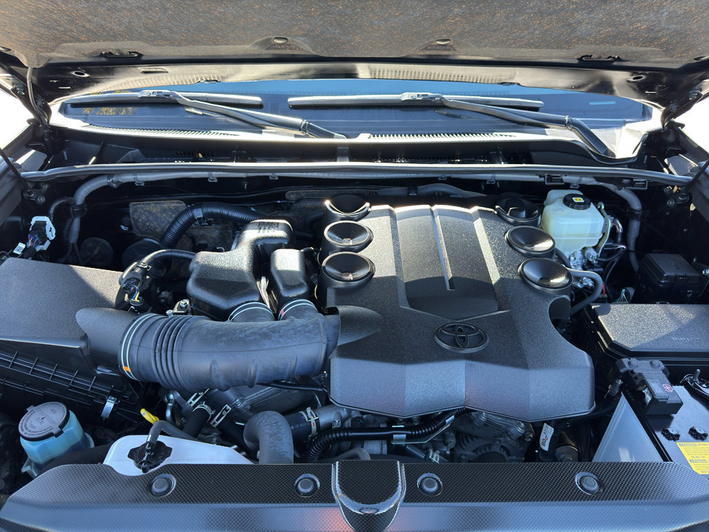 Certified 2022 Toyota 4Runner Limited AWD/4WD image 18