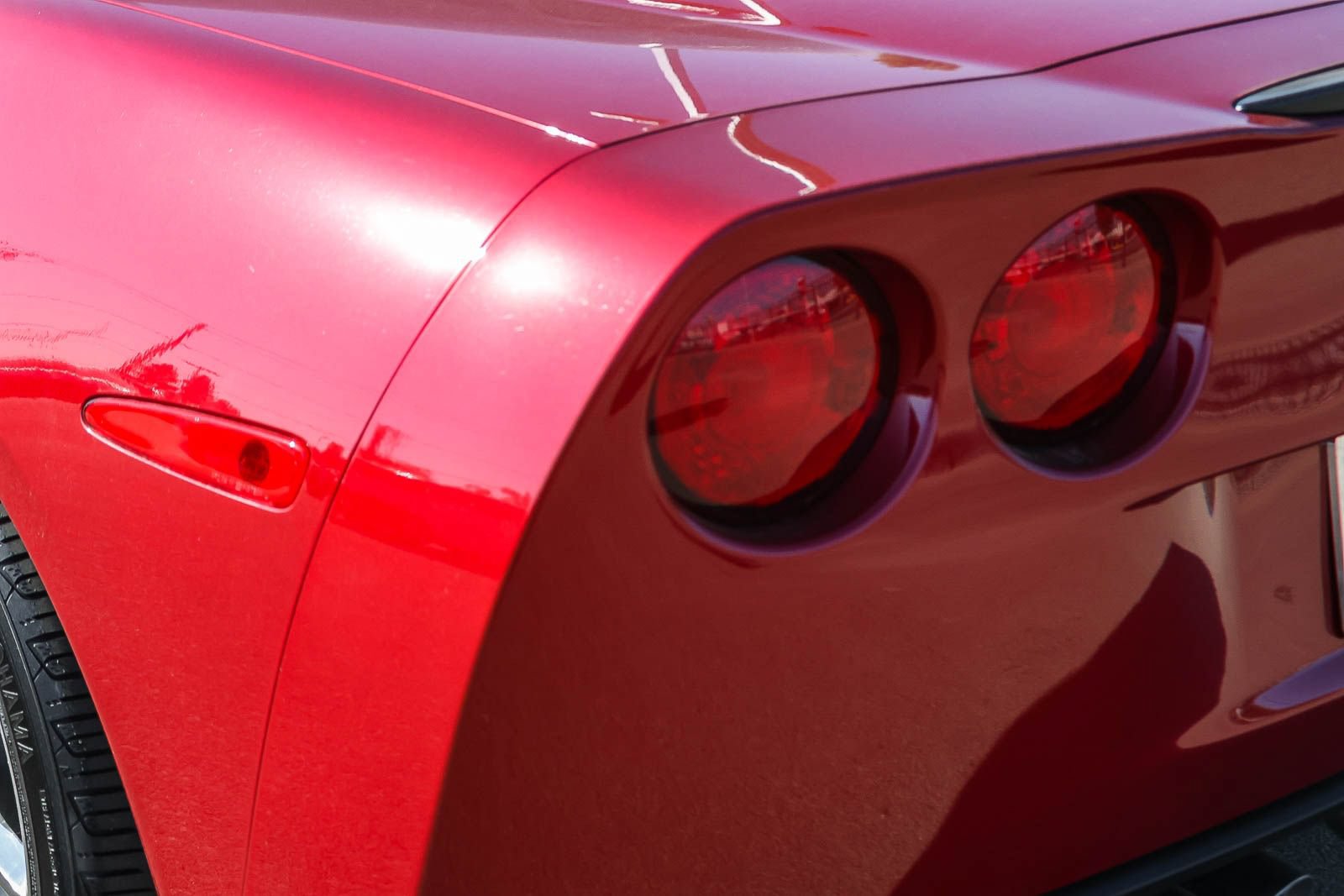 Used 2008 Chevrolet Corvette Coupe w/ Preferred Equipment Group RWD image 12