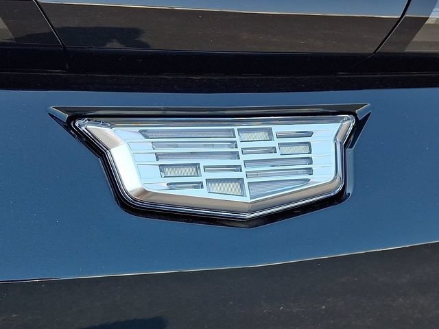 New 2026 Cadillac Lyriq Luxury w/ LPO, Floor Liner Package AWD/4WD image 17