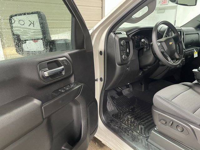New 2026 Chevrolet Silverado 2500 Custom w/ Custom Value Package image 10