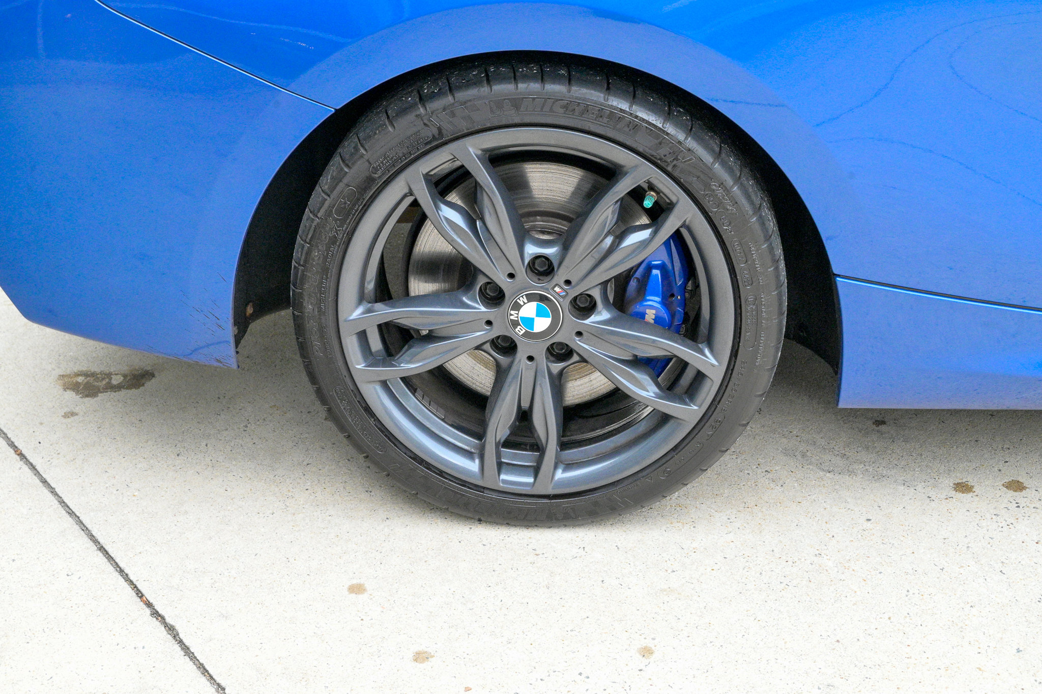 Used 2016 BMW M235i Convertible image 11