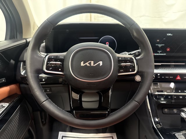 Certified 2024 Kia Carnival SX Prestige FWD image 16