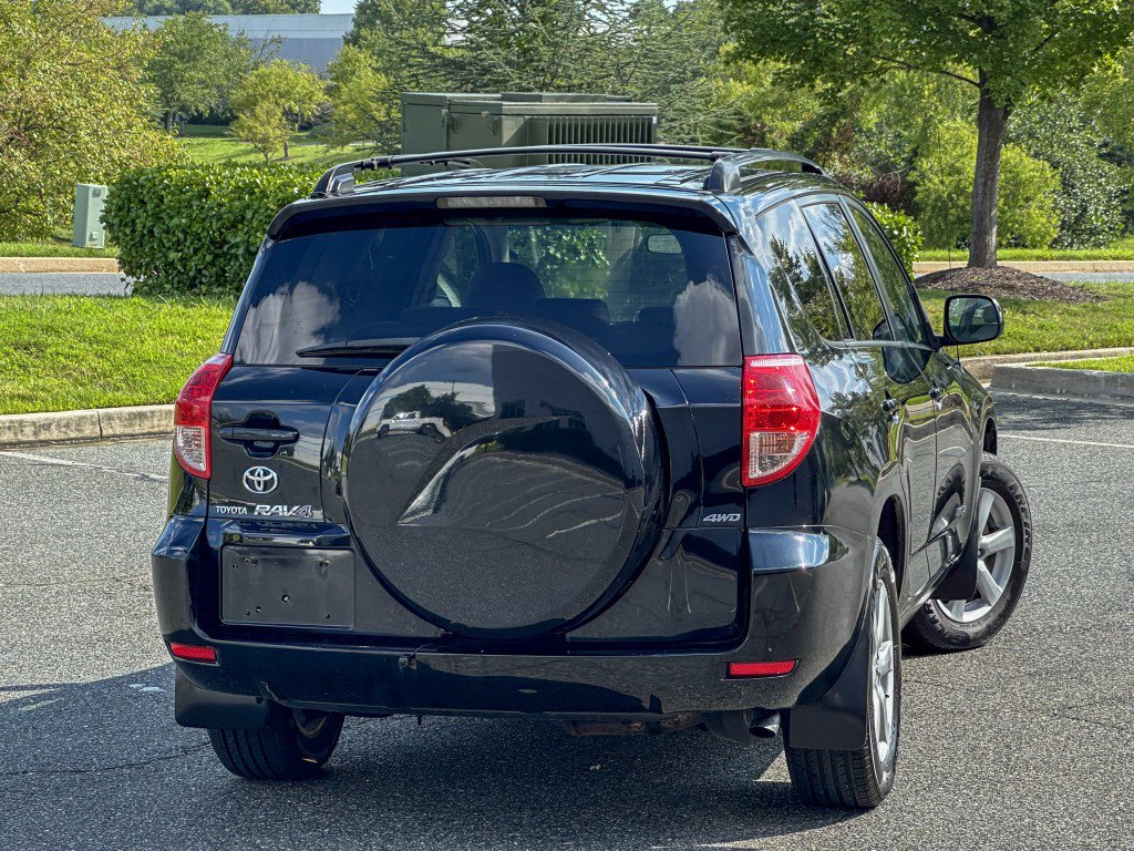 Used 2007 Toyota RAV4 Limited AWD/4WD image 12