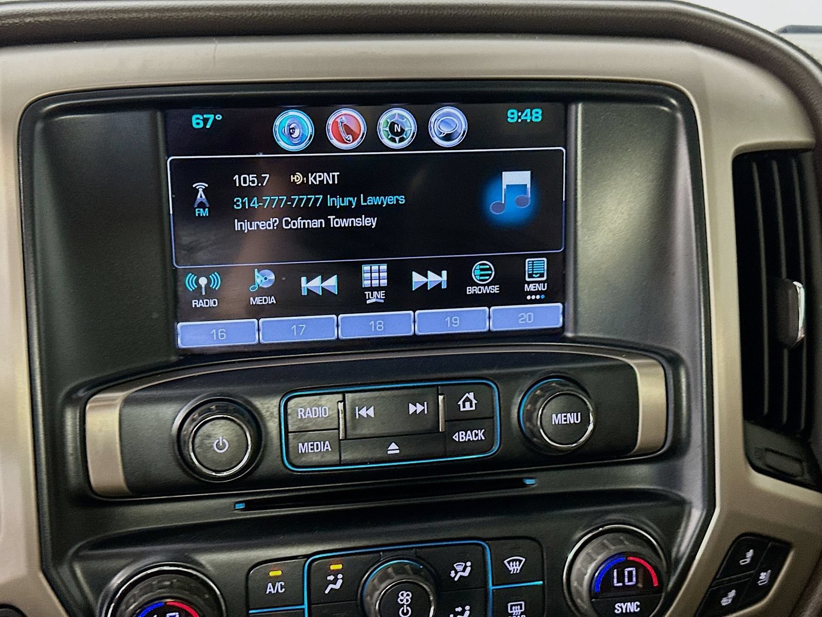 Used 2017 GMC Sierra 1500 Denali w/ Denali Ultimate Package AWD/4WD image 14