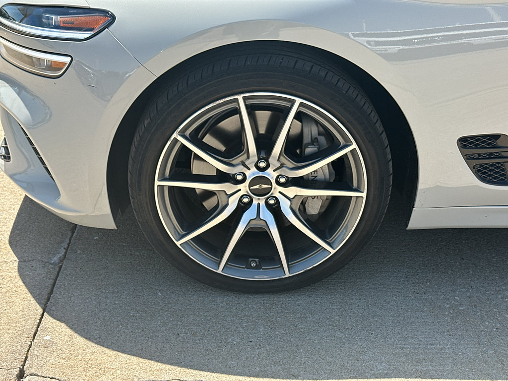 Used 2025 Genesis G70 2.5T RWD image 6