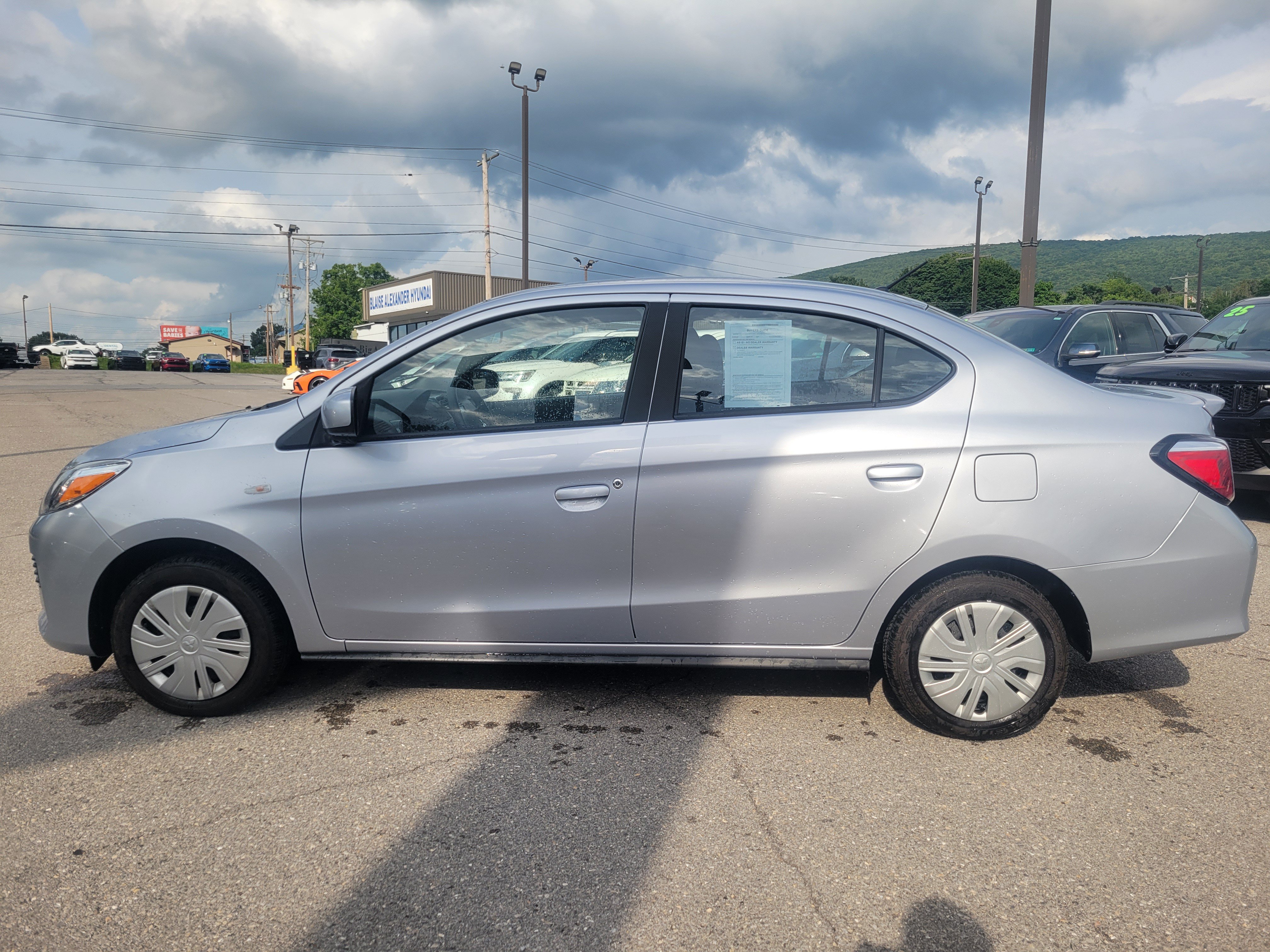Used 2024 Mitsubishi Mirage G4 LE FWD image 4
