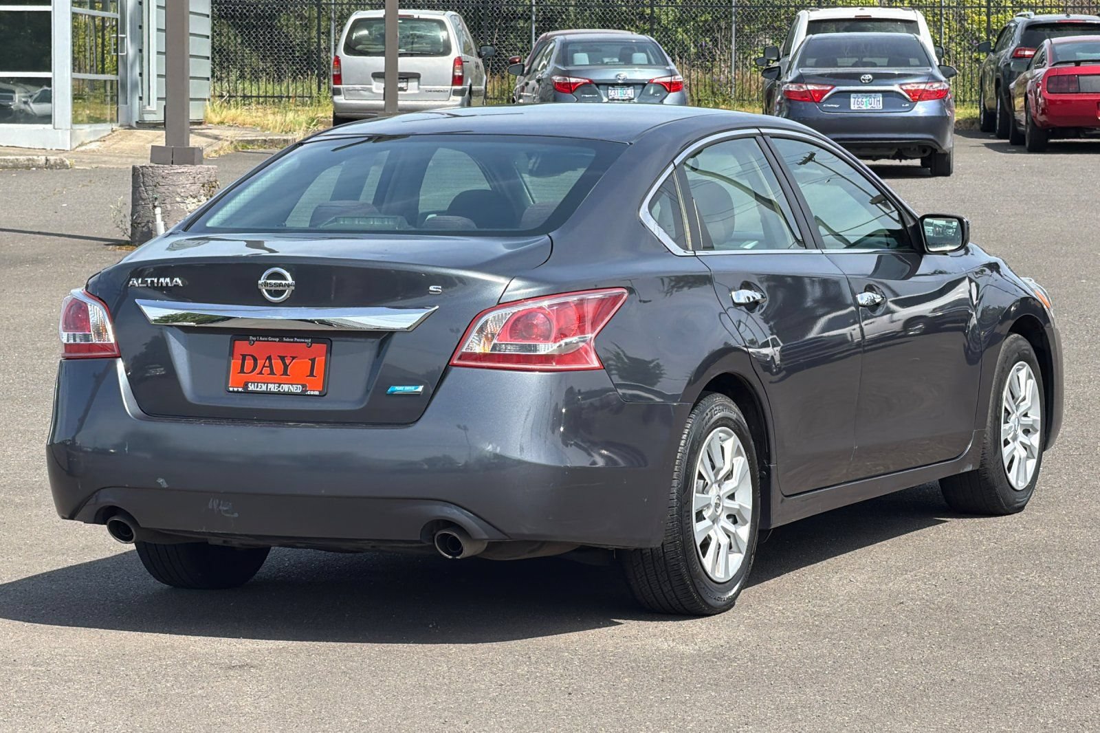 Used 2013 Nissan Altima 2.5 S FWD image 5