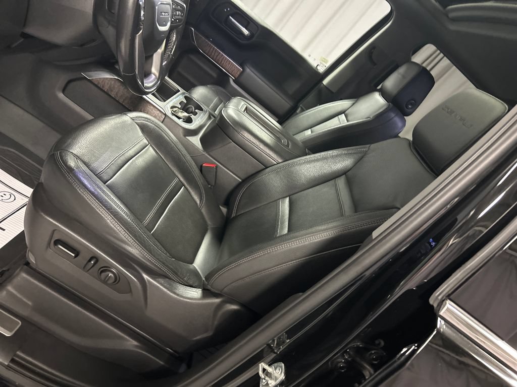 Used 2021 GMC Sierra 1500 Denali w/ Denali Ultimate Package AWD/4WD image 12