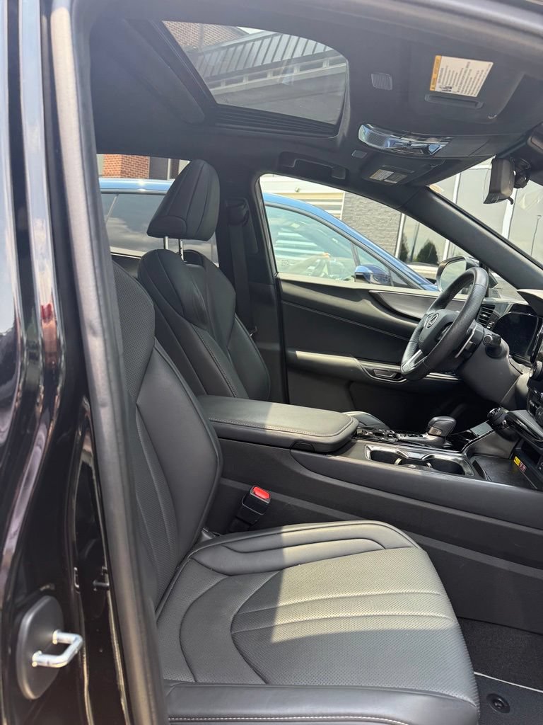 Used 2024 Lexus NX 350 F Sport AWD/4WD image 4