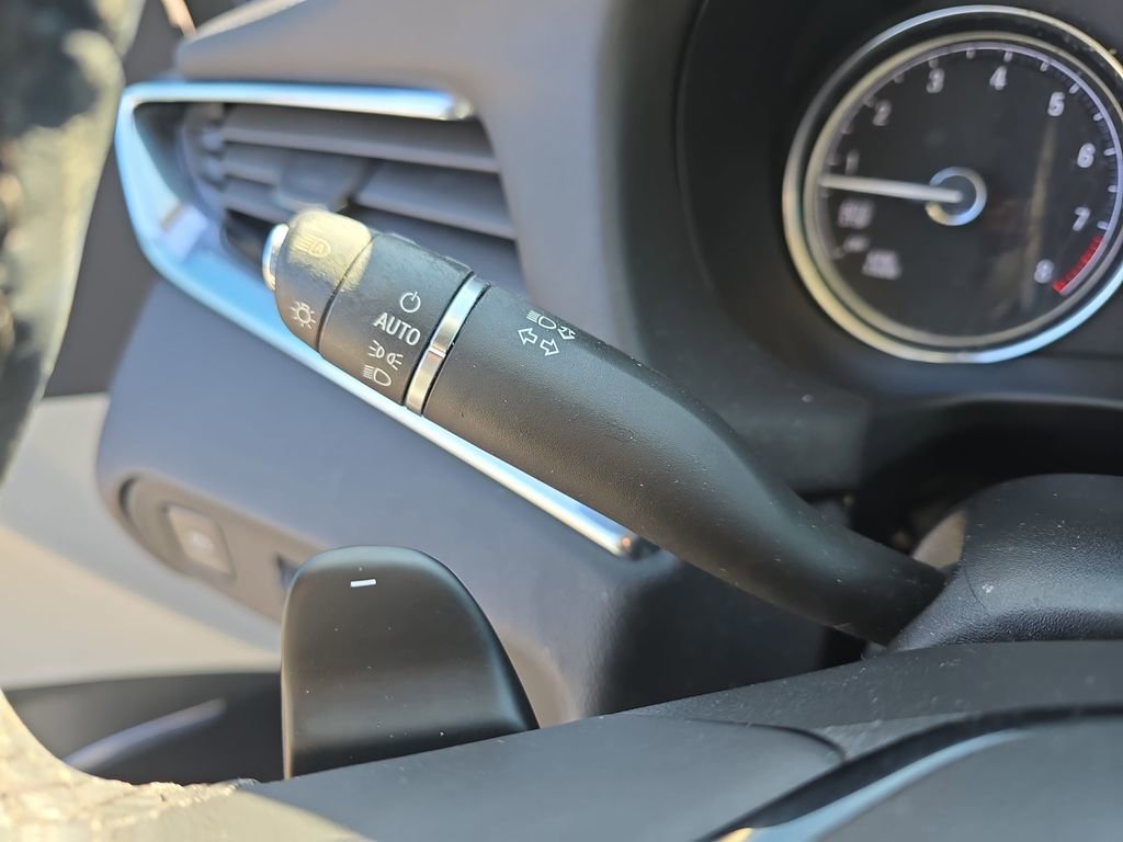 Used 2023 Buick Enclave Essence w/ Experience Buick Package image 31