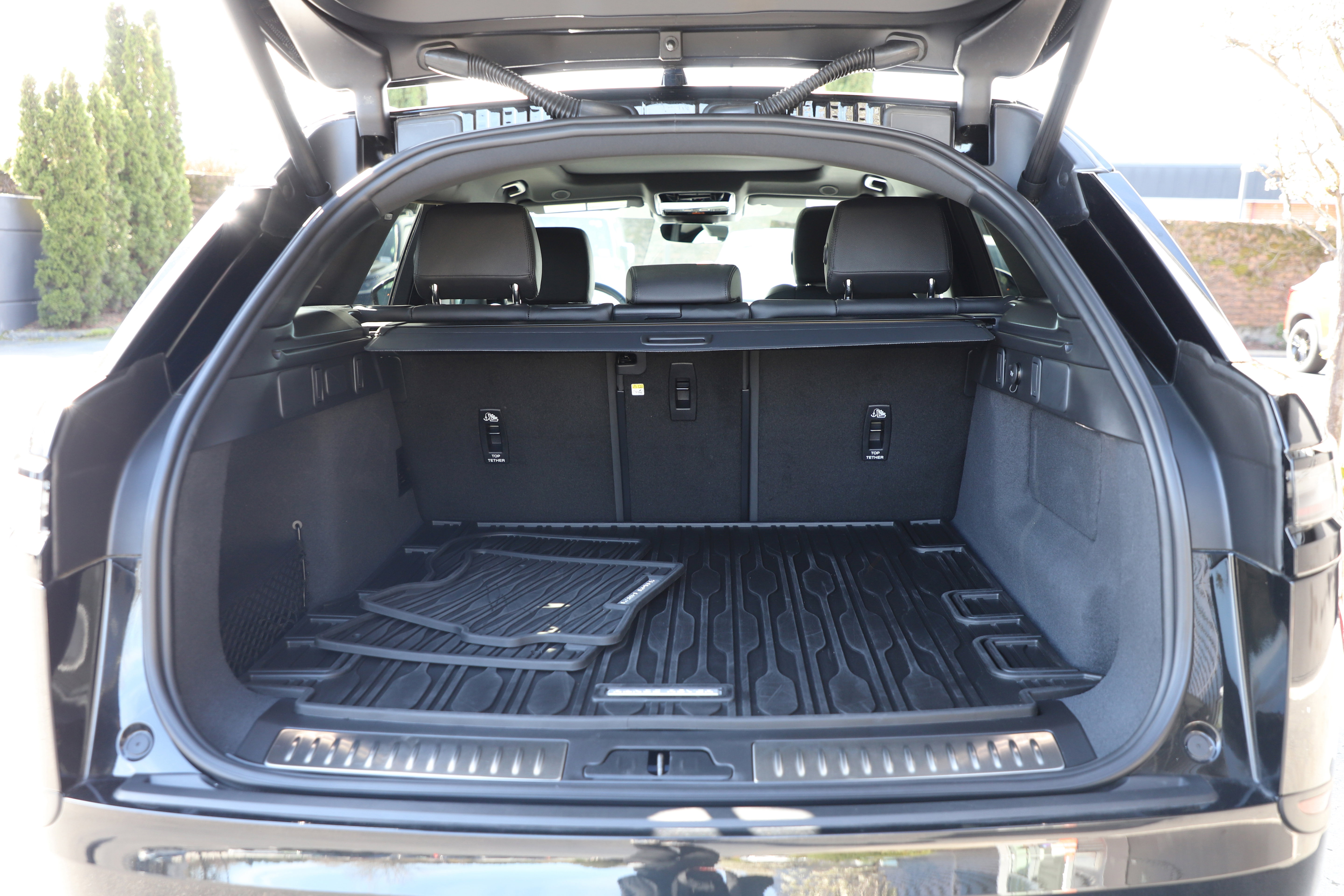 Certified 2026 Land Rover Range Rover Velar S image 16