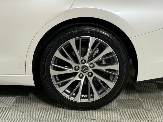 Certified 2021 Lexus ES 350 w/ Premium Package FWD image 14
