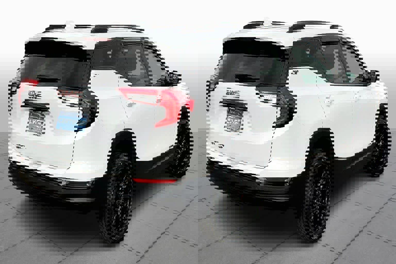 Certified 2022 GMC Terrain SLE w/ Driver Convenience Package image 11