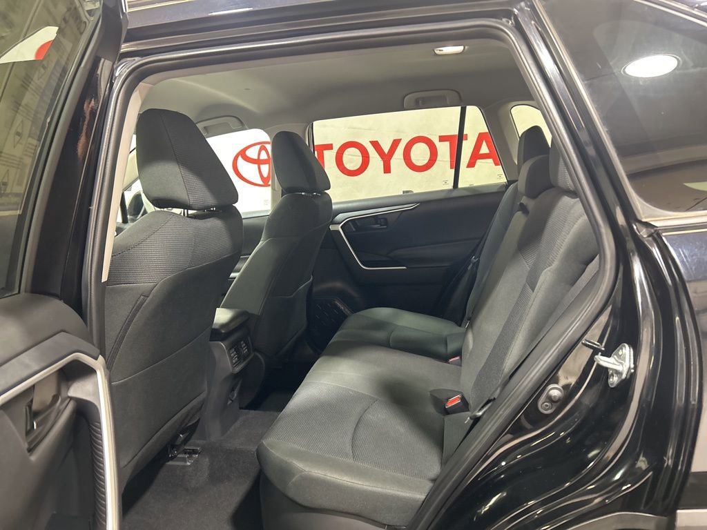 Used 2025 Toyota RAV4 LE image 20