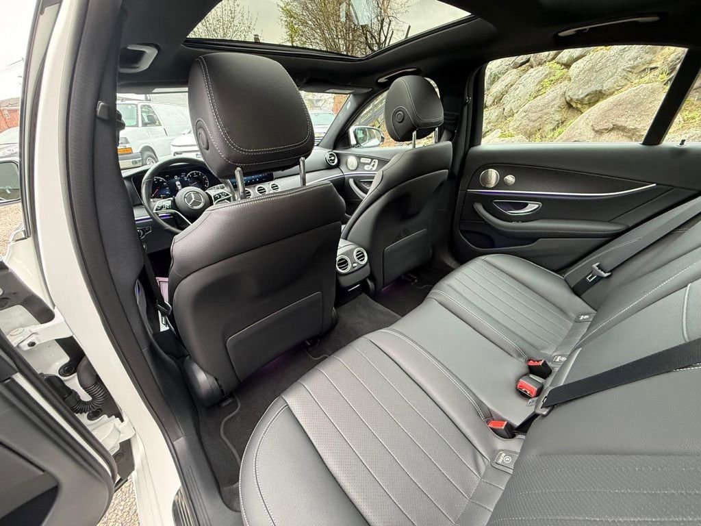 Used 2023 Mercedes-Benz E 350 4MATIC Sedan image 19