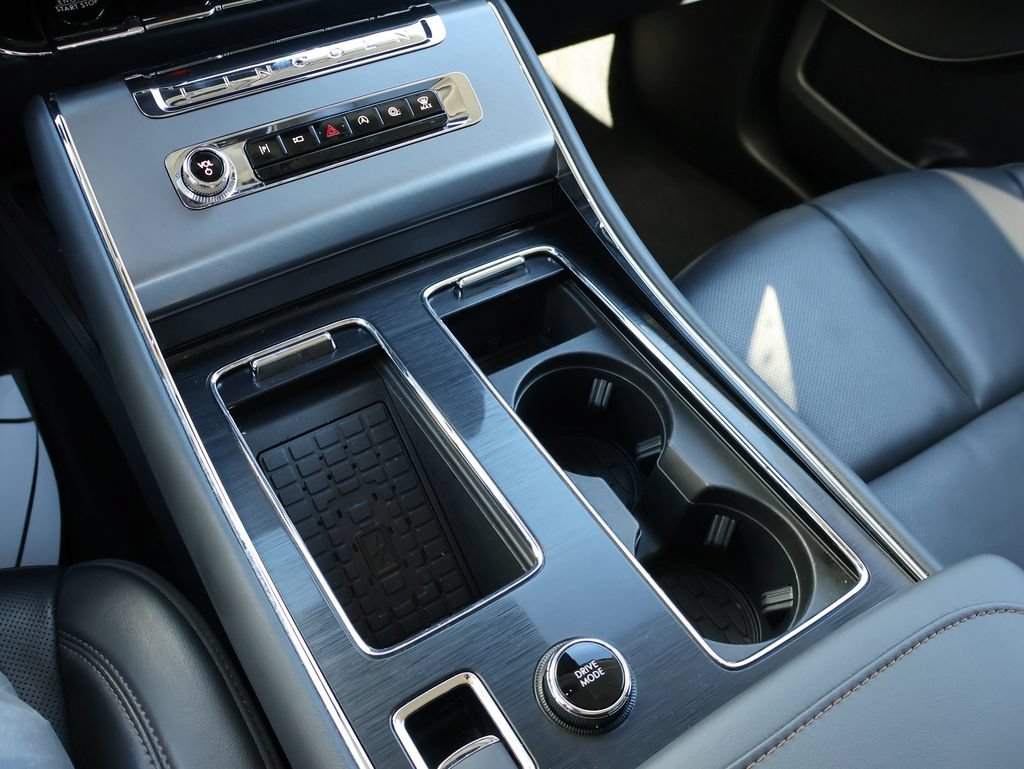 Used 2025 Lincoln Aviator AWD image 19
