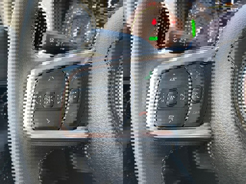 Used 2025 Jeep Wrangler Unlimited Sahara image 11