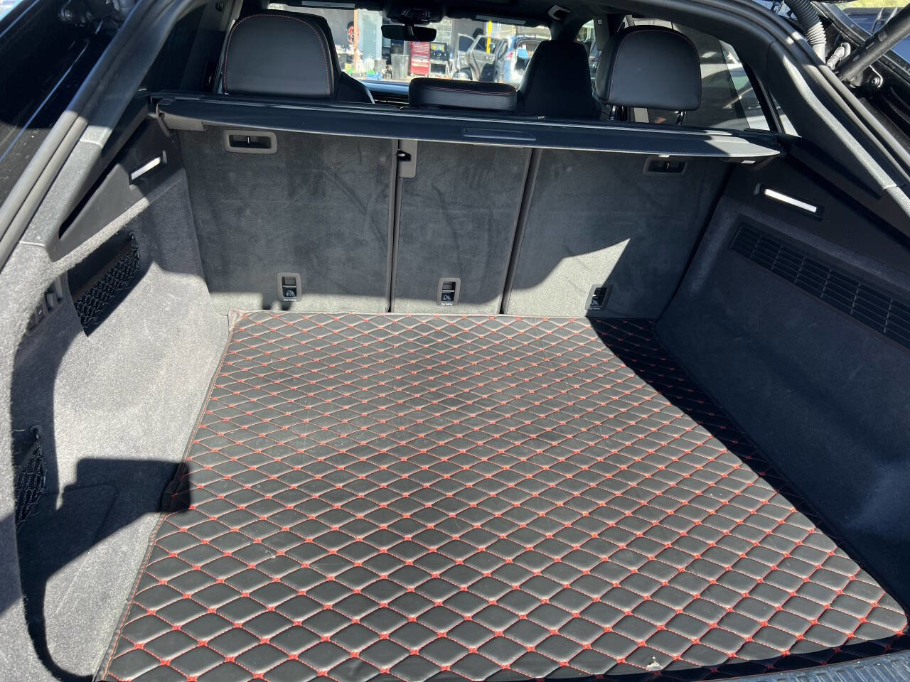 Used 2023 Audi RS Q8 image 22