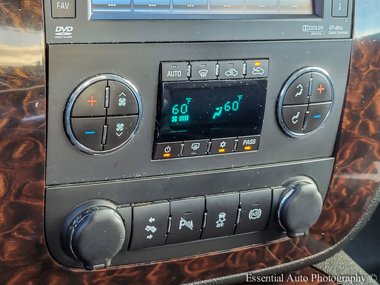 Used 2013 GMC Sierra 2500 Denali w/ Suspension Package, Off-Road image 21