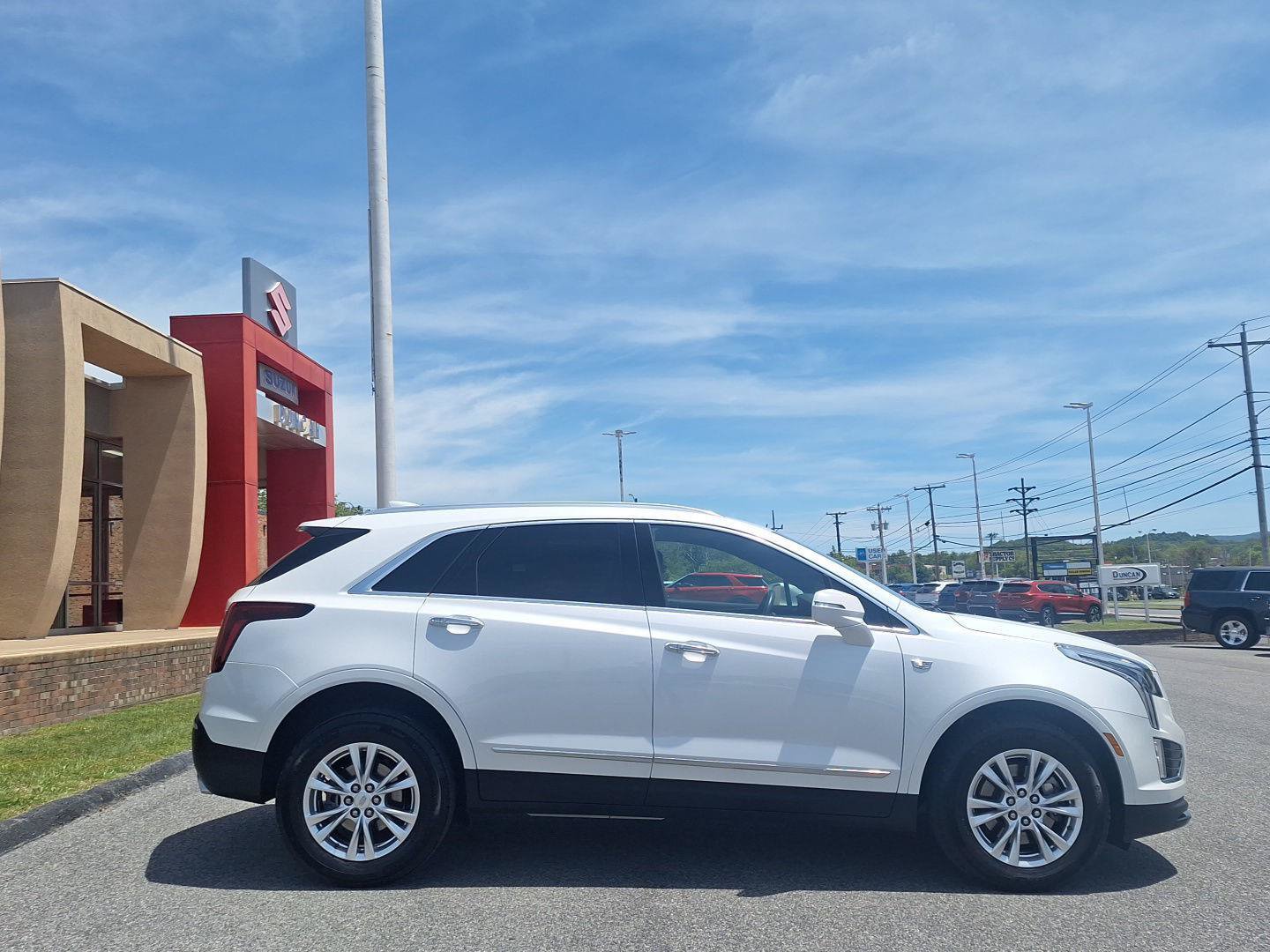 Used 2020 Cadillac XT5 Luxury AWD/4WD image 3