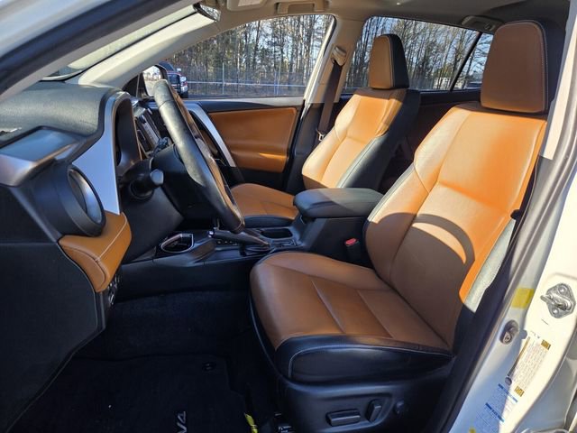 Used 2016 Toyota RAV4 Limited image 5