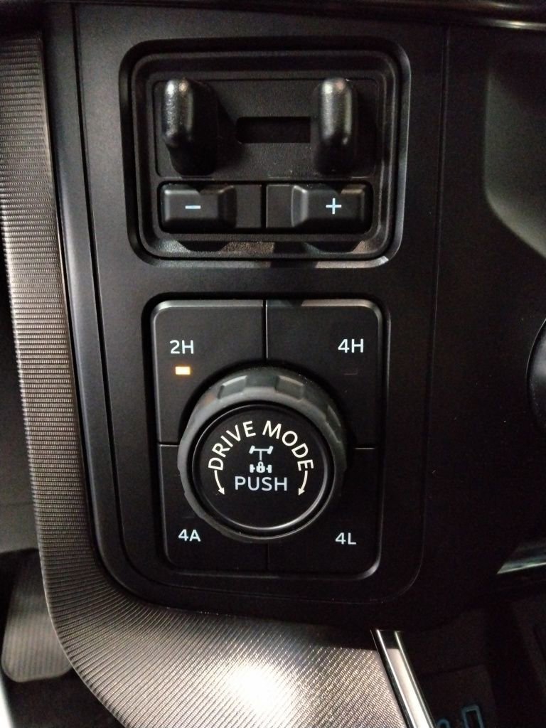 Used 2021 Ford F150 Platinum w/ FX4 Off-Road Package image 18