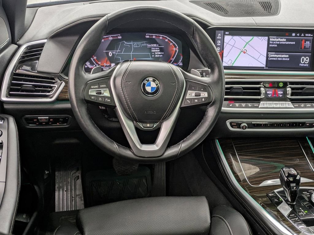 Used 2023 BMW X5 xDrive40i w/ Premium Package image 4