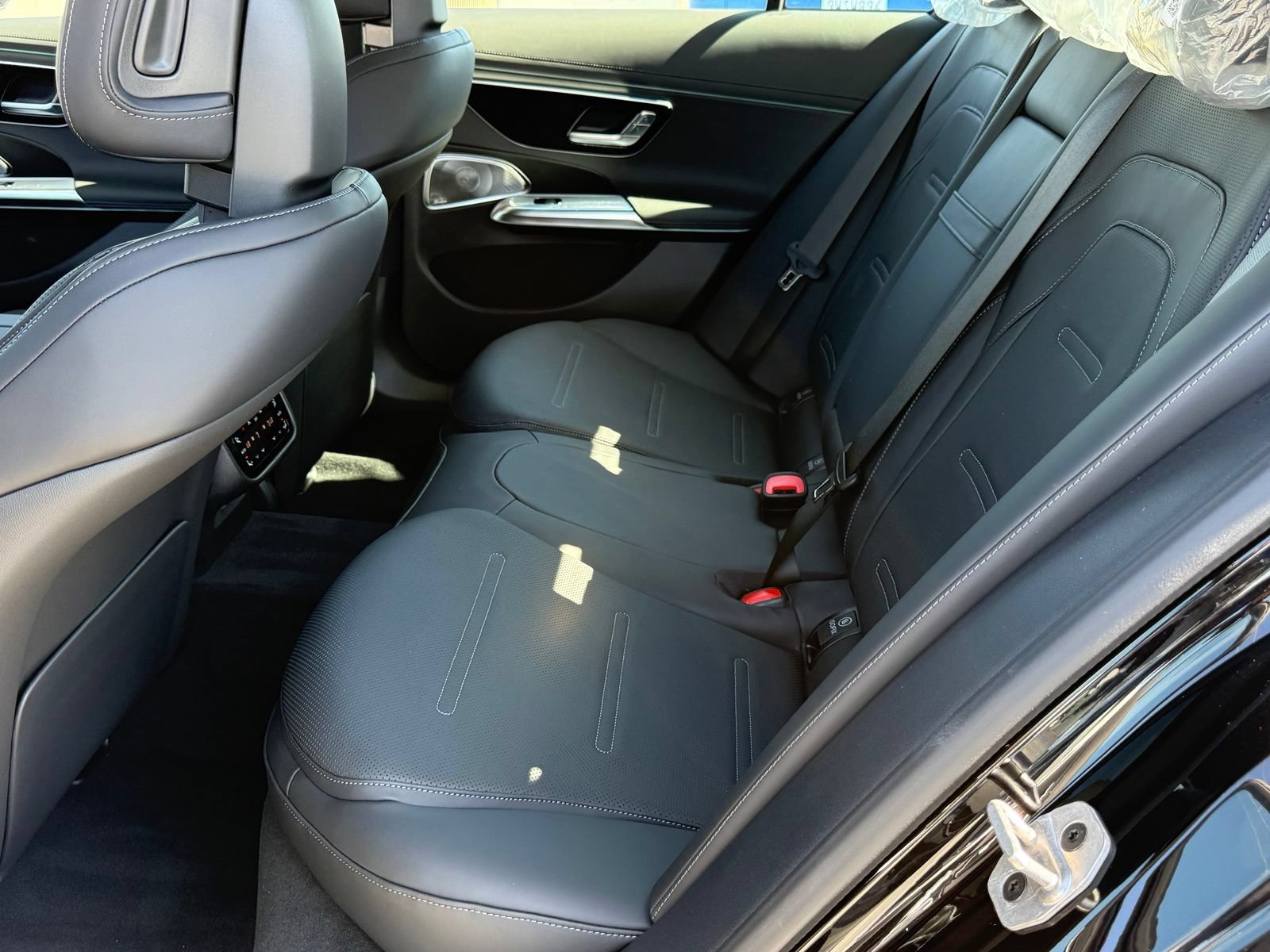 New 2026 Mercedes-Benz E 53 AMG e 4MATIC Sedan image 30
