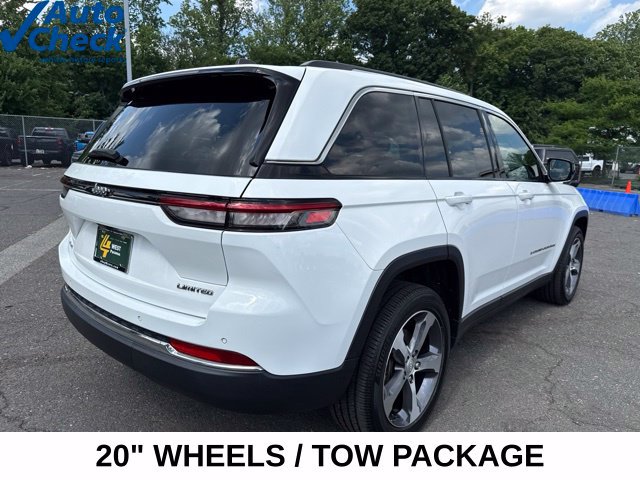 Used 2023 Jeep Grand Cherokee Limited w/ Trailer Tow Prep Group (B) AWD/4WD image 14