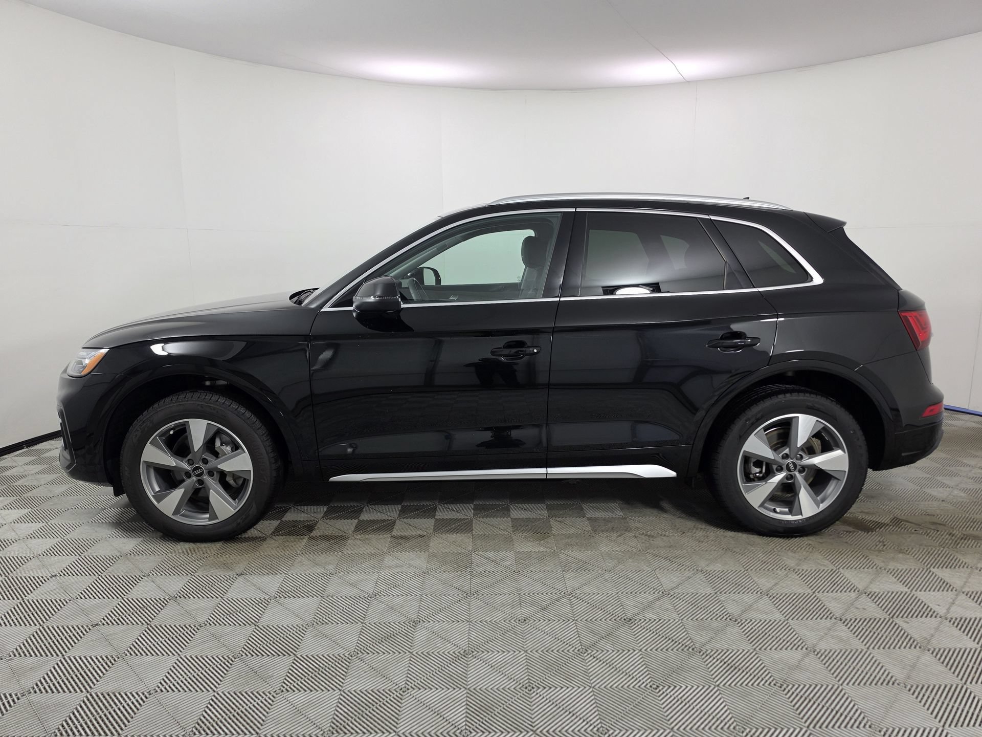 Used 2024 Audi Q5 2.0T Premium Plus AWD/4WD image 4