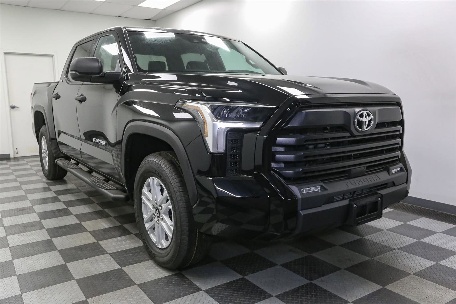 New 2026 Toyota Tundra SR5 image 2