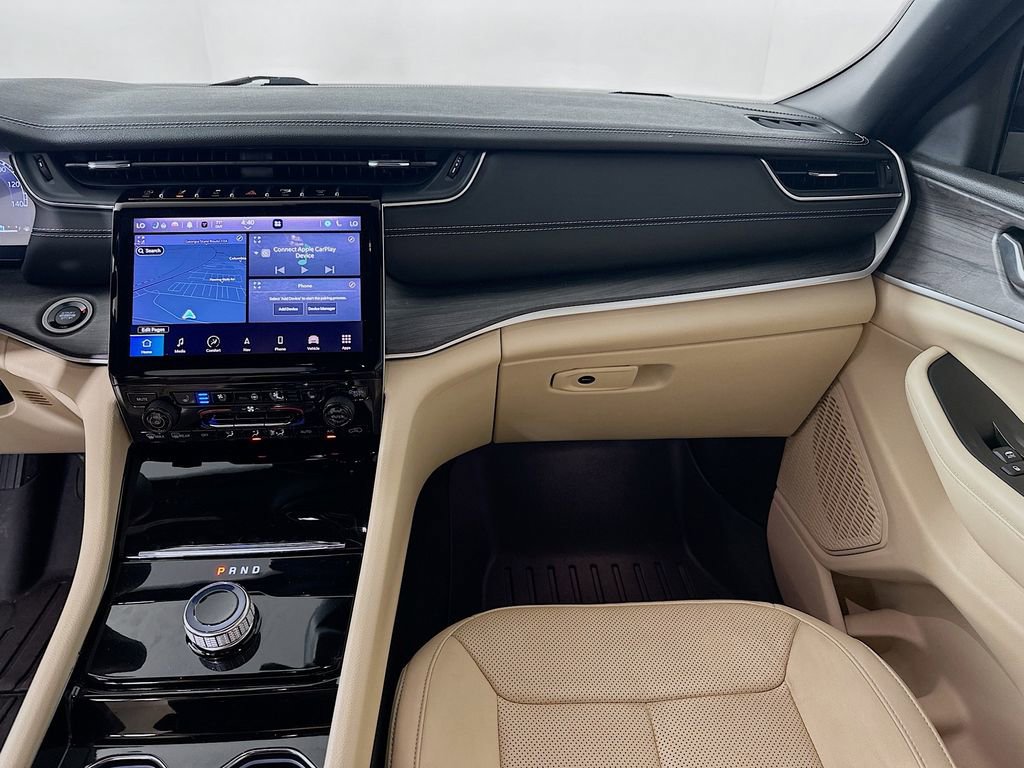 Used 2023 Jeep Grand Cherokee L Limited w/ Luxury Tech Group II image 20