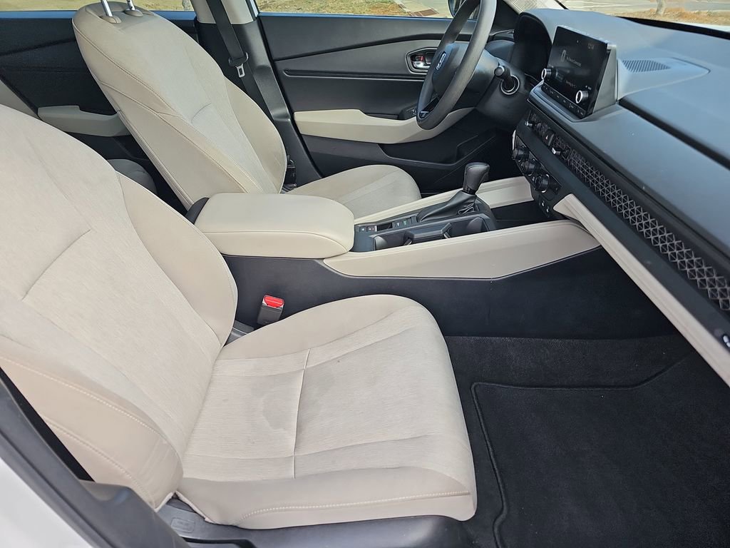 Used 2023 Honda Accord EX image 12