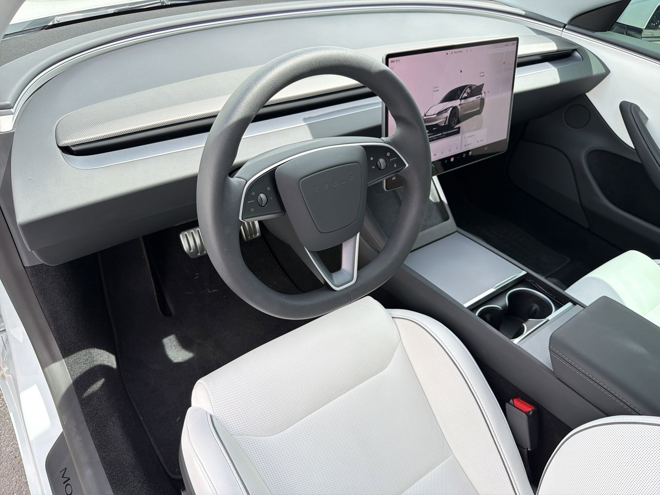 Used 2025 Tesla Model 3 Performance AWD/4WD image 3