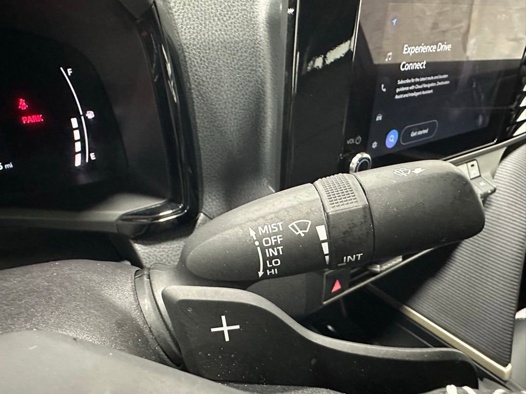 Used 2025 Toyota Camry SE image 22