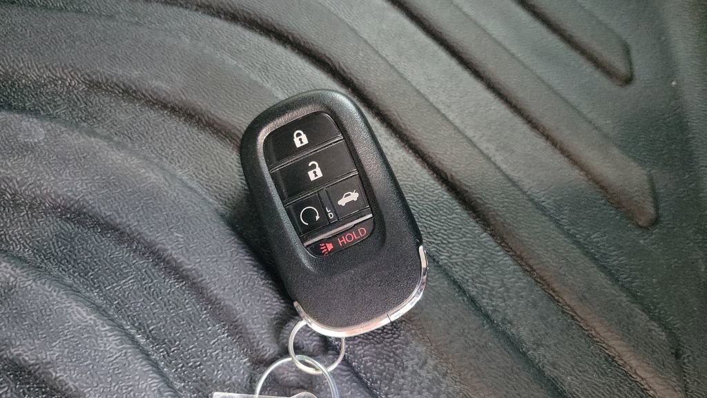 Used 2024 Honda Civic Sport image 28