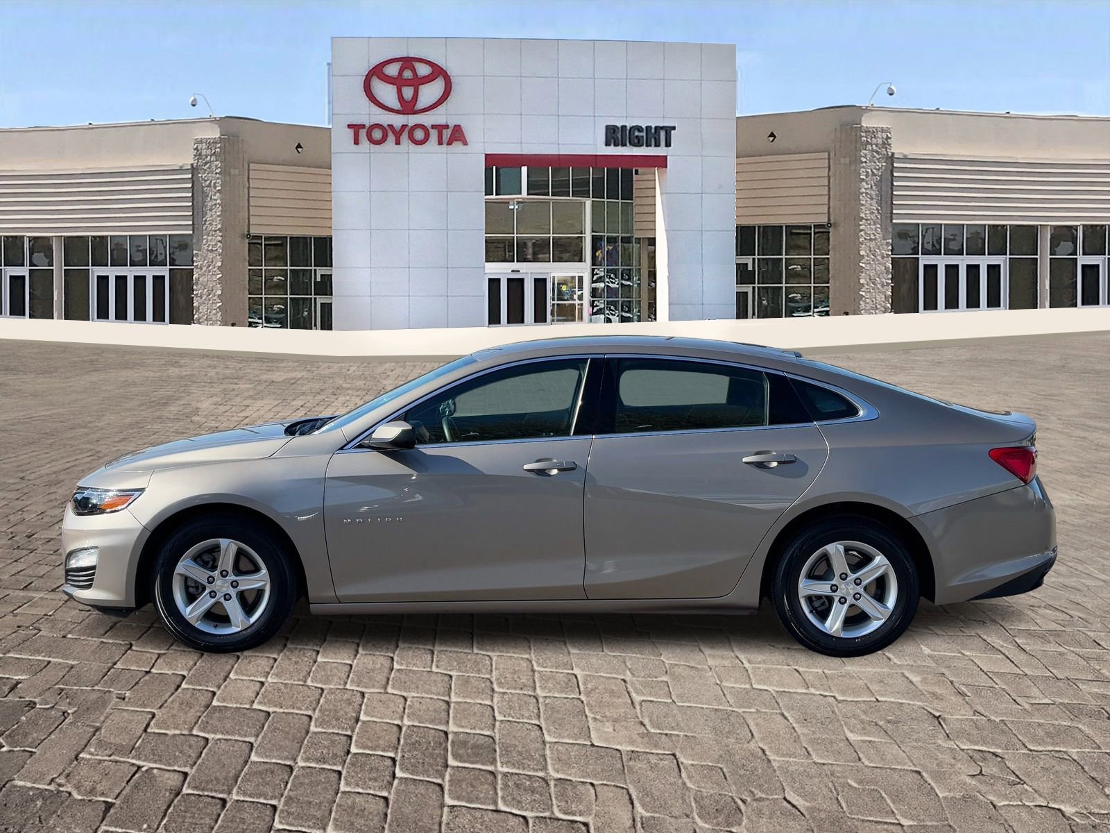 Used 2022 Chevrolet Malibu LS w/ Driver Confidence Package II image 3