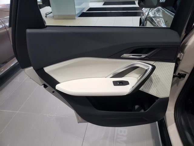 New 2026 BMW X1 xDrive28i w/ Technology Package image 10