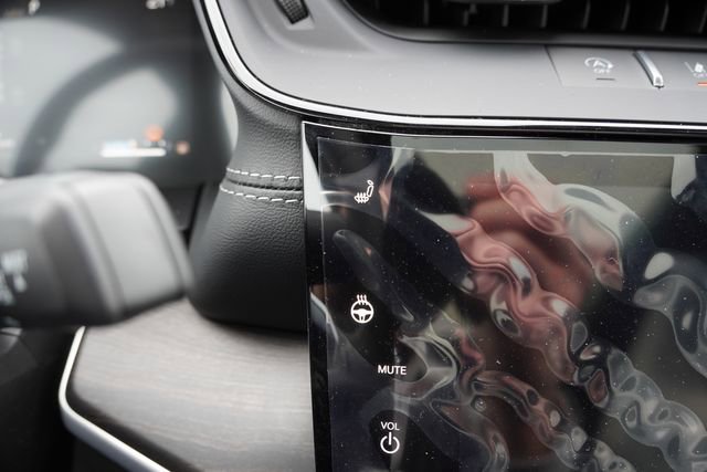 New 2026 Jeep Grand Cherokee Limited w/ Luxury Tech Group II image 15