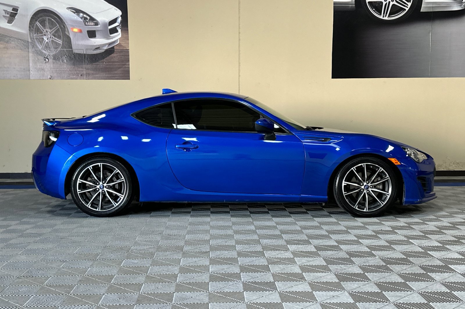 Used 2020 Subaru BRZ Limited w/ Popular Package #2 RWD image 3