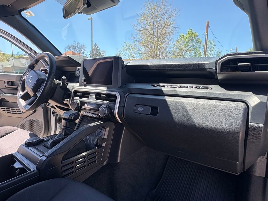 Used 2024 Toyota Tacoma SR image 13