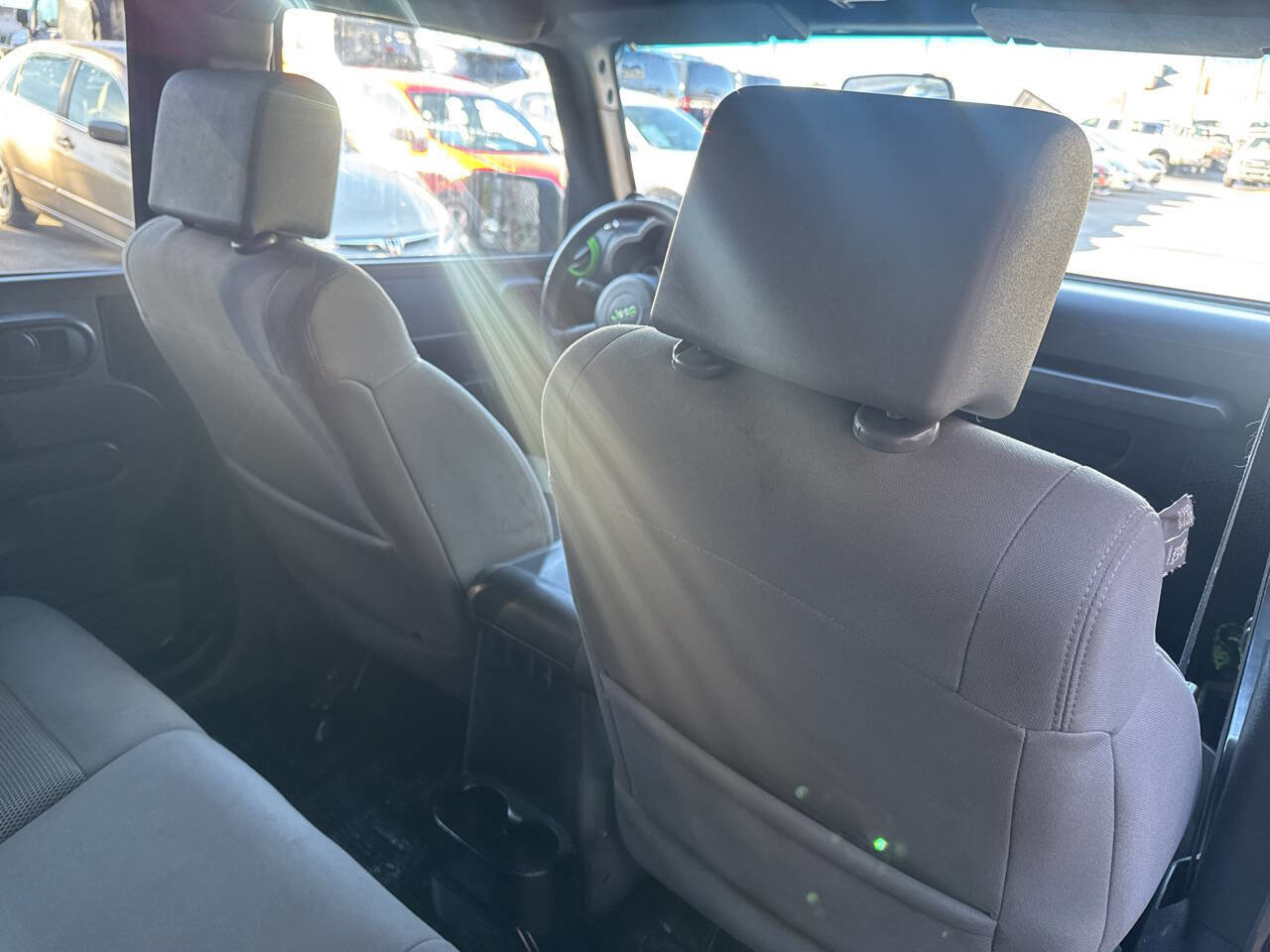 Used 2009 Jeep Wrangler Unlimited Rubicon w/ Dual Top Group image 13